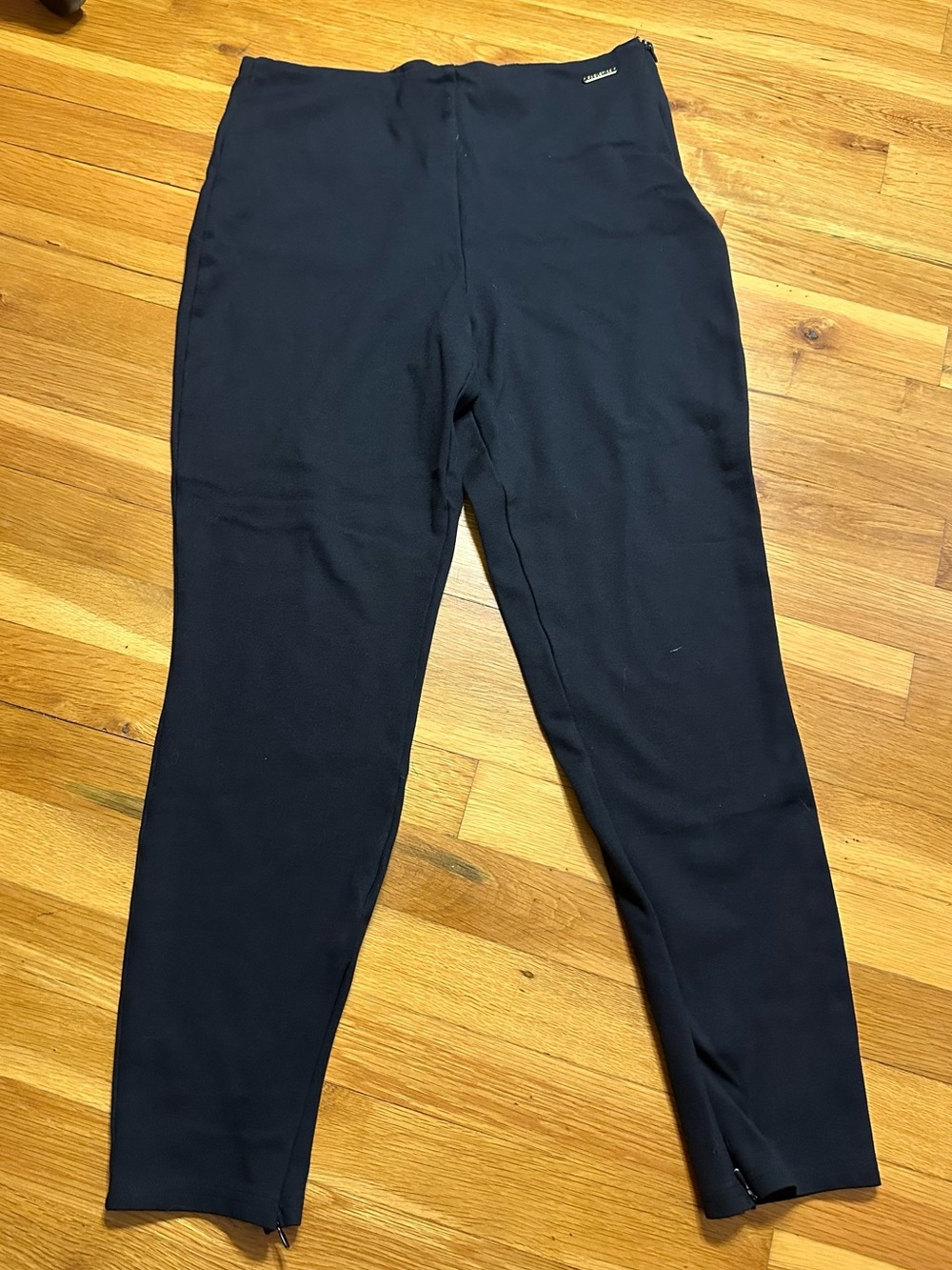 Fabletics Black Ponte Leggings with Gold Logo‎ Tab